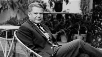 يوسف السباعي.. فارس الرومانسية الذي لم تعرض كل رواياته على الشاشة