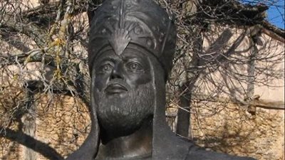 الحاجب المنصور.. حين أرعب أوروبا وجعل الأجراس تقرع خوفا لا فرحا