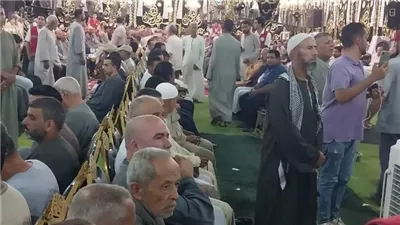 توافد الأهالي على عزاء ضحايا حادث الطريق الإقليمي بالمنوفية