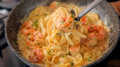 أسهل طريقة لتحضير طاجن المكرونة بالجمبري بمذاق المطاعم في بيتك