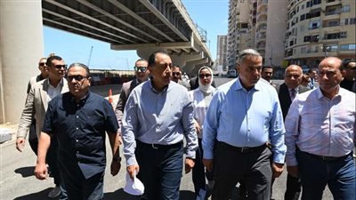 رئيس الوزراء يتفقد أعمال تطوير كورنيش ومحور «محمد نجيب» بالإسكندرية