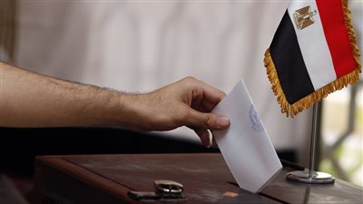 «قانون الشيوخ» يحسمها.. الحبس والغرامة لمن يكره الناخبين على رأي معين