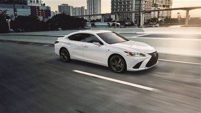 تعرف على مواصفات وسعر لكزس ES 2025 في السعودية.. رفاهية بتصميم أنيق