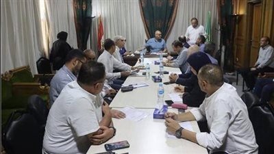 محافظ القليوبية يعقد لقاء جماهيريا بالقناطر الخيرية ويؤكد.. «نعمل لحل مشكلات المواطنين»