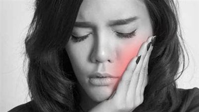 أمراض الفم لا تأتي وحدها.. إشارات تحذيرية من داخل الجسم 