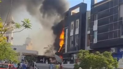 إنذار مفاجئ وإخلاء جزئي.. اندلاع حريق داخل «دبي مول» في الشيخ زايد