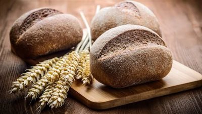 لماذا ينصح بخبز الشعير لصحتك؟ اكتشف الفوائد المذهلة «لصحة القلب والجهاز الهضمي» 