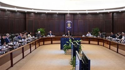 مدبولي.. عقوبات مشددة وحملات توعية لمجابهة حوادث الطريق الدائري الإقليمي