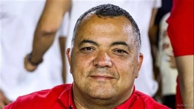 دموع في القلعة الحمراء.. وفاة وائل عزت رئيس جهاز ألعاب الماء بالأهلي