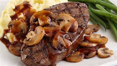 طريقة تحضير «البيكاتا» باللحم وصوص الكريمة والمشروم خطوة بخطوة