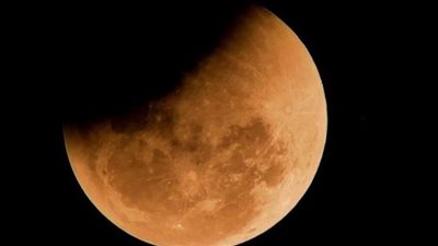 غدا الأحد.. الأوقاف تعلن إقامة «صلاة الخسوف» بالمساجد الكبرى على مستوى الجمهورية