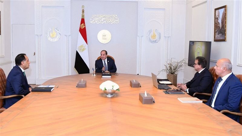 خلال الاجتماع