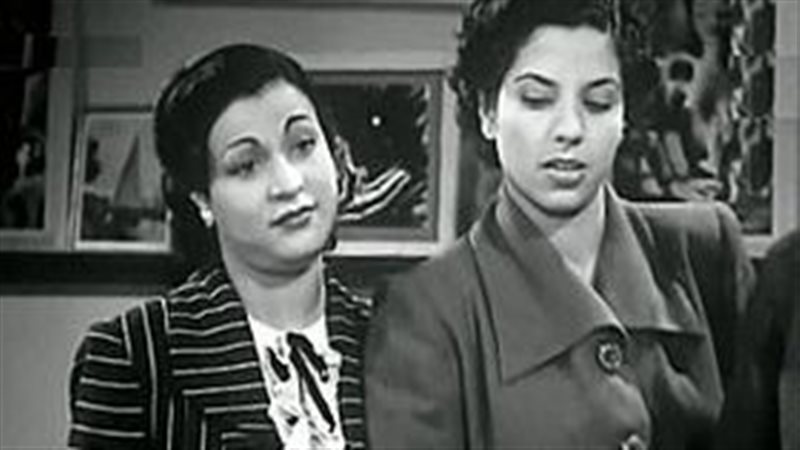 الفنانة نادية السبع