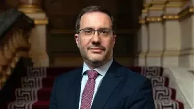 أول تعليق للسفير البريطاني على اعتراف بلاده بفلسطين