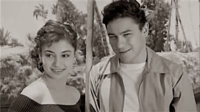 ذكرى أحمد رمزي تعيد صورته الرافضة للنجومية المصطنعة