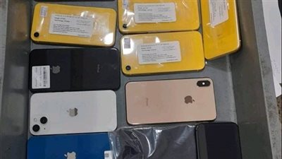 الجمارك تضبط مسافر لكثرة تنقلاته وتهريبه هواتف آيفون