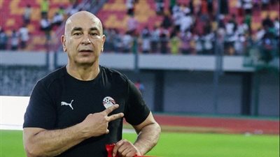 إنجاز مصري فريد.. حسام حسن يتأهل للمونديال لاعبا ومدربا