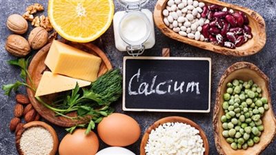 الكالسيوم في أطعمتك اليومية.. مصادر «بديلة عن اللبن» 