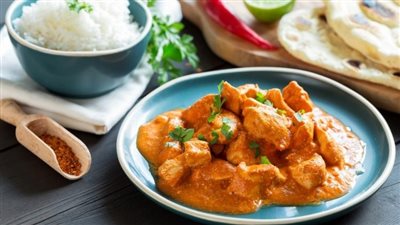 أسهل طريقة لعمل «دجاج بالزبدة» مثل أشهر المطاعم