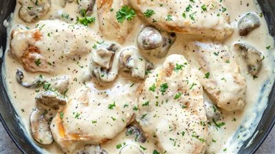 طريقة تحضير دجاج بالمشروم والكريمة بمذاق شهي وسهل