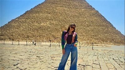 مي عمر.. انبهرت بتطور الأهرامات وهيبة مصر رجعت