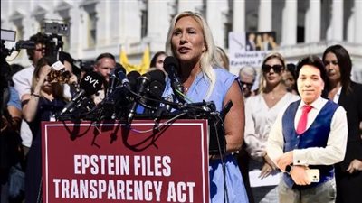 نبيل أبوالياسين: الاستسلام المذل «غرين وترامب» معركة إبستين ونهاية الزعيم