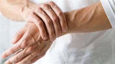 من هم الأكثر عرضة فعليًّا لالتهاب المفاصل الروماتويدي؟