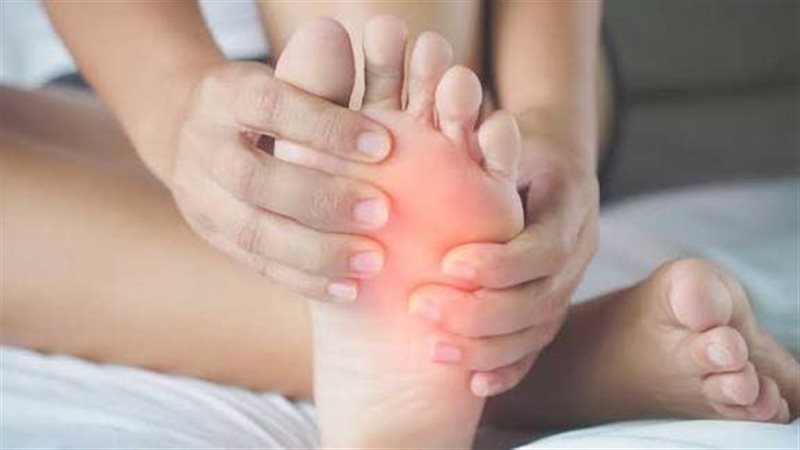 تنميل القدمين 