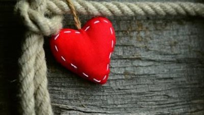 إذا كان العقد شريعة المتعاقدين فإن الحب شريعة المتحابين