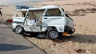 «حادث على الصحراوي».. إصابة 3 أشخاص بانقلاب سيارة سوزوكي