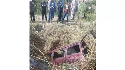 إصابة 6 أشخاص في حادث انقلاب سيارتين على الطريق الزراعي