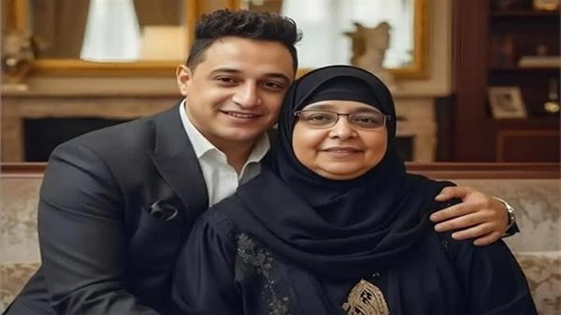 رضا البحراوى ووالدته