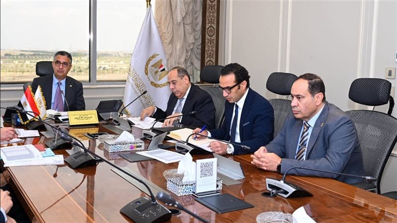  شريف فاروق وزير التموين والتجارة الداخلية