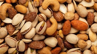 المكسرات سلاحك السحري لخفض الكوليسترول وحماية القلب