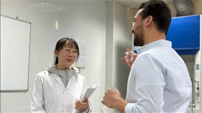 من كوريا الجنوبية إلى قلب الصعيد.. تجربة صيدلانية تعبر الثقافات بجامعة سفنكس