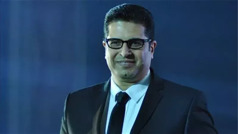 المؤلف أيمن سلامة