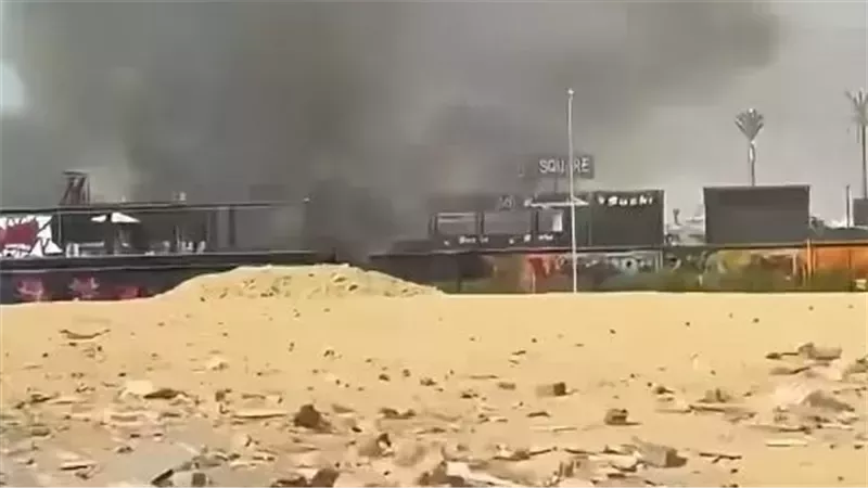 جانب من الحريق