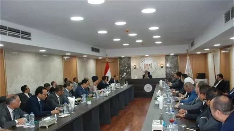 لقاء وزير الدولة للإعلام